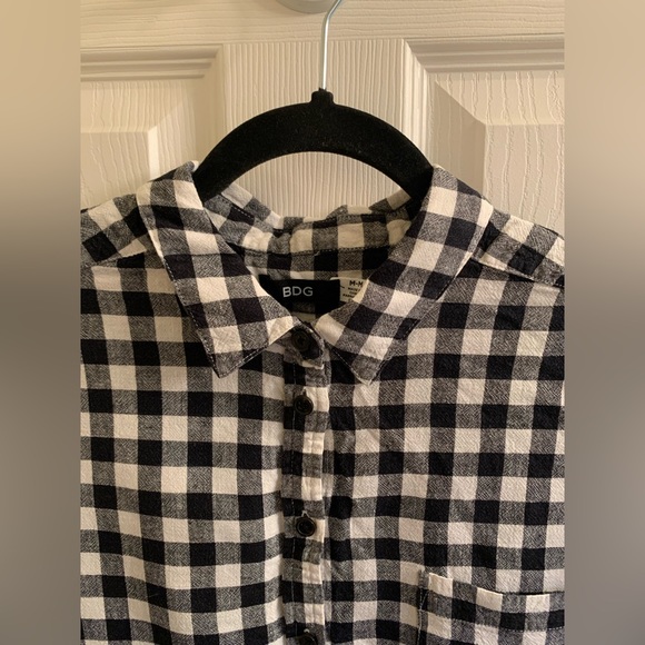 BDG Urban Outfitters Black & White Gingham Crop TShirt Size M - Picture 2 of 7